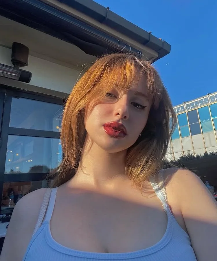 Özlem - Başakşehir Escort