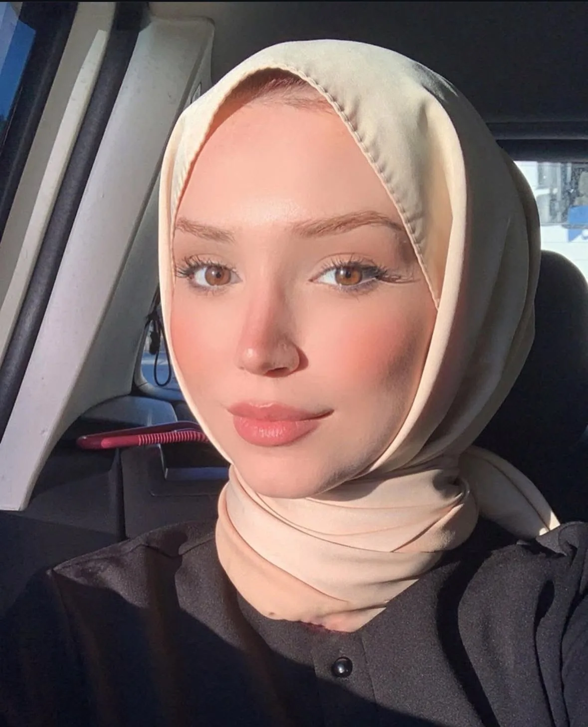 Hilal - Başakşehir Escort